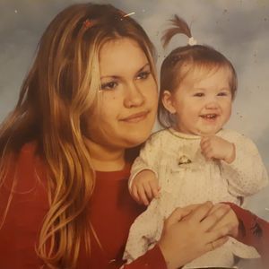 Meet your Posher, Holly